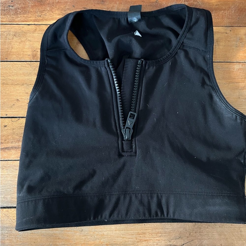 Isotope sports bra